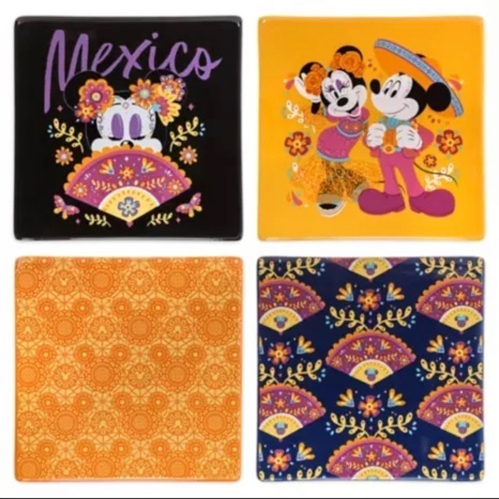 DISNEY Coaster Set - EPCOT Mexico Pavilion - Minnie And Mickey Mouse